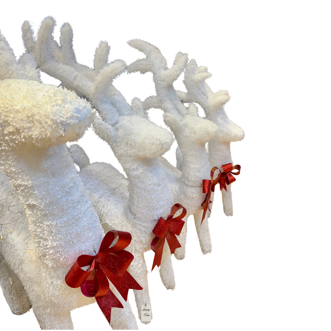 White Reindeer Décor Luxury Casa