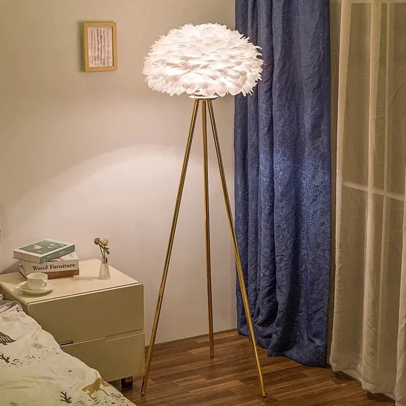 Feathers Corner Floor Lamp Luxury Casa
